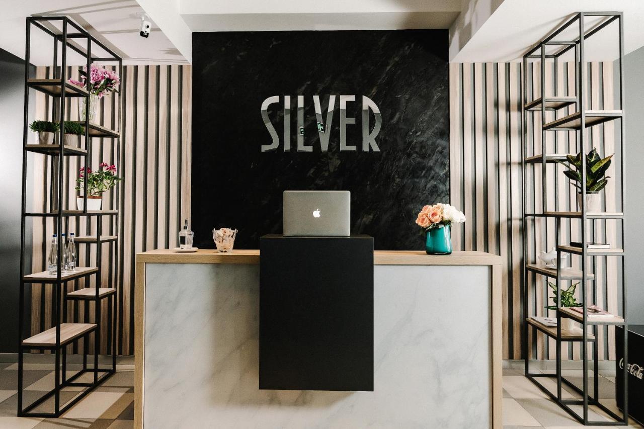 Готельно-Рестораний Комплекс Silver イヴァーノ＝フランキーウシク エクステリア 写真
